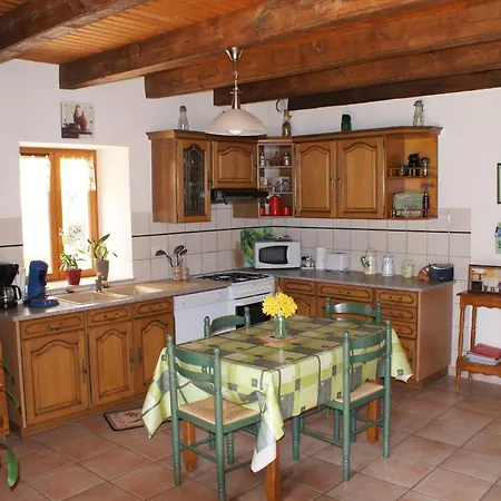 Tranquille Avec Cheminee, Terrasse Sur La Saone Et Borne Ev, Animaux Bienvenus - Fr-1-589-103 *