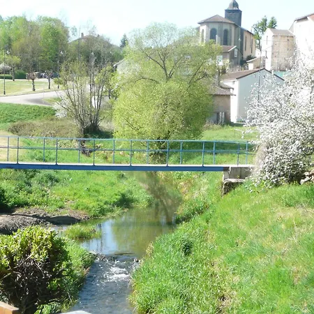 Dom wakacyjny Tranquille Avec Cheminee, Terrasse Sur La Saone Et Borne Ev, Animaux Bienvenus - Fr-1-589-103 *