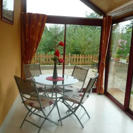 Tranquille Avec Cheminee, Terrasse Sur La Saone Et Borne Ev, Animaux Bienvenus - Fr-1-589-103 Nonville